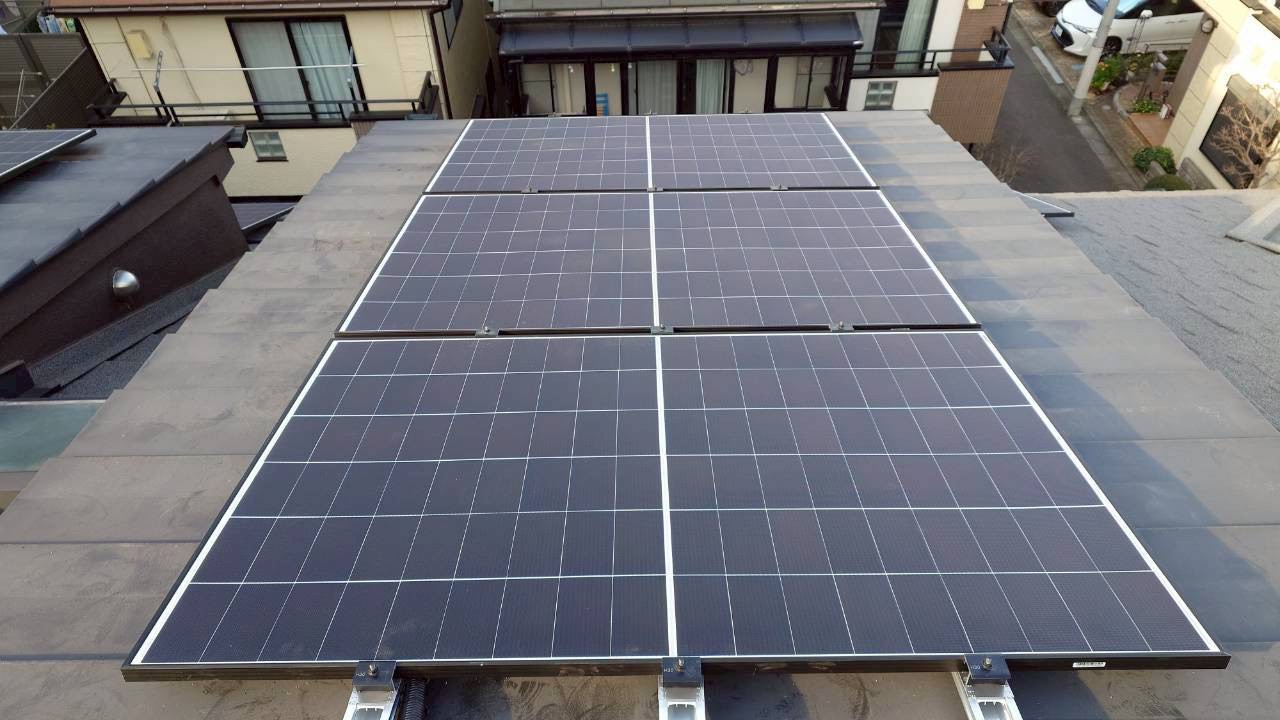 足立区で太陽光パネル設置をご検討の方へ！補助金活用で未来を照らそう